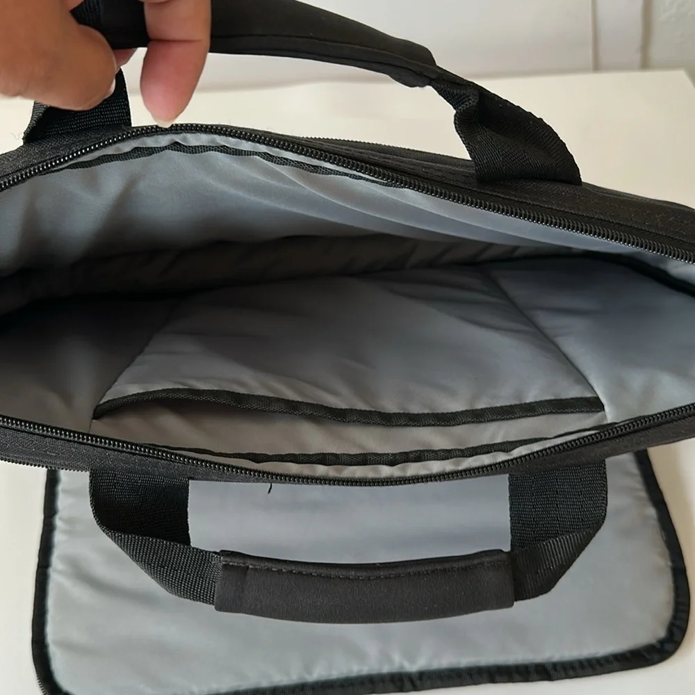 Laptop Case Logic Stylish Black Bag with Shoulder Strap